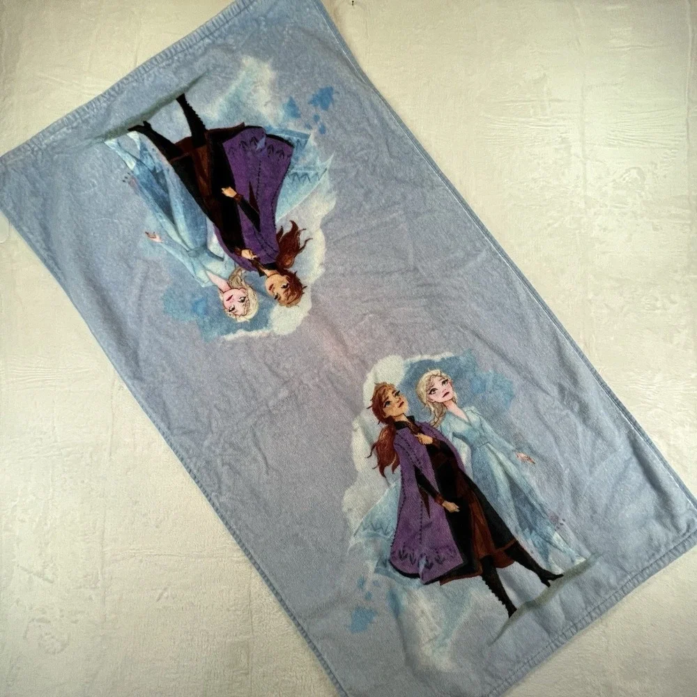 Disney Frozen Anna and Elsa Beach Bath Towel 44X24